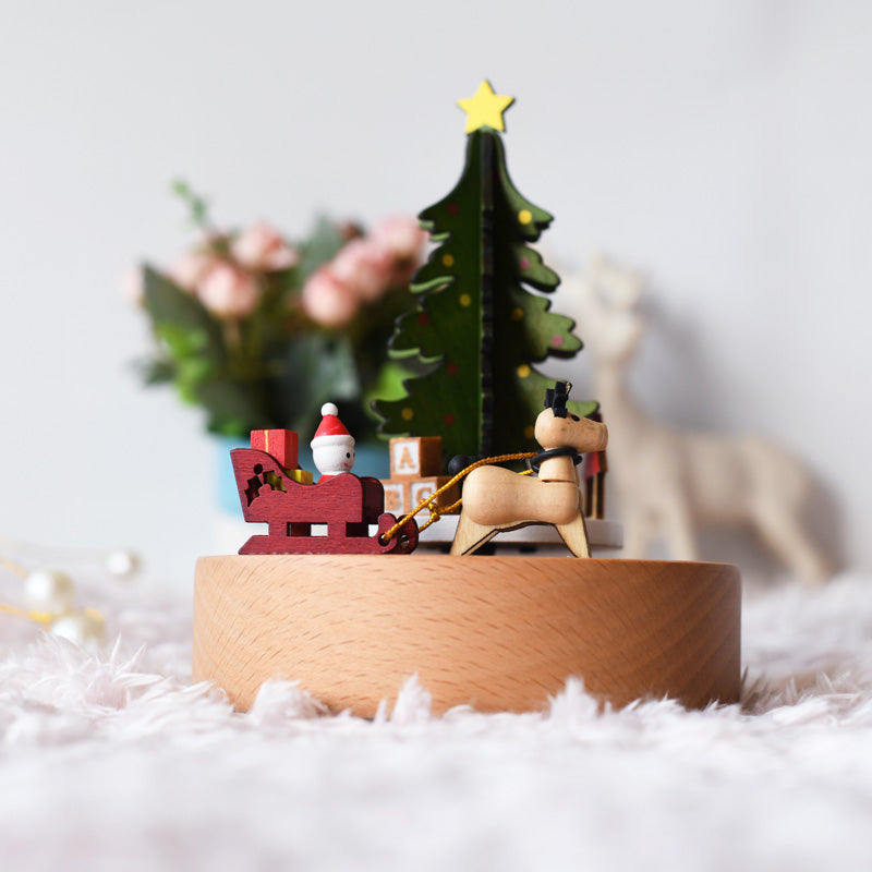 Woodylands Spieluhr – Rehbrauner Weihnachtsbaum