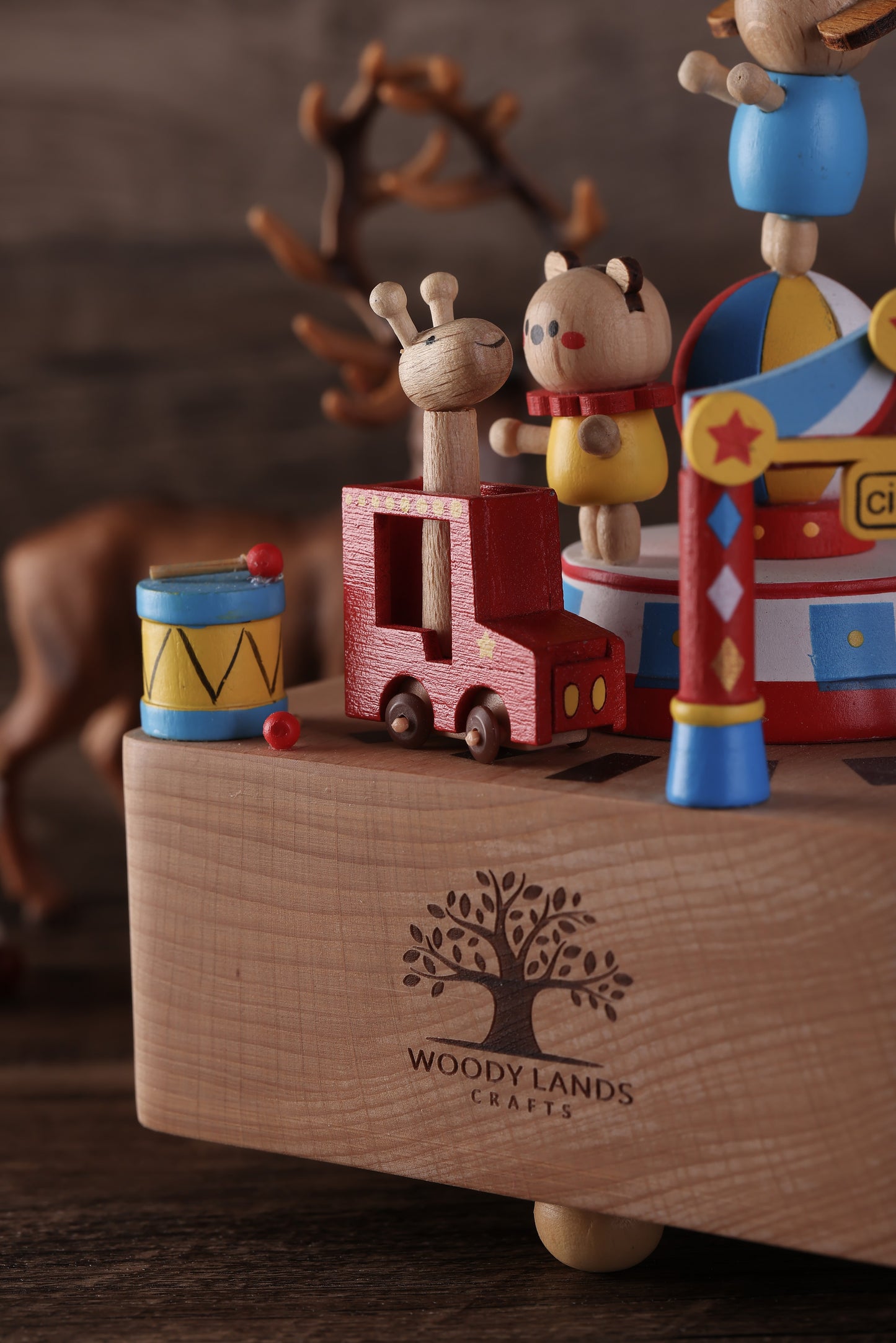 Wooden Music Box - Circus - Yellow Submarine tune