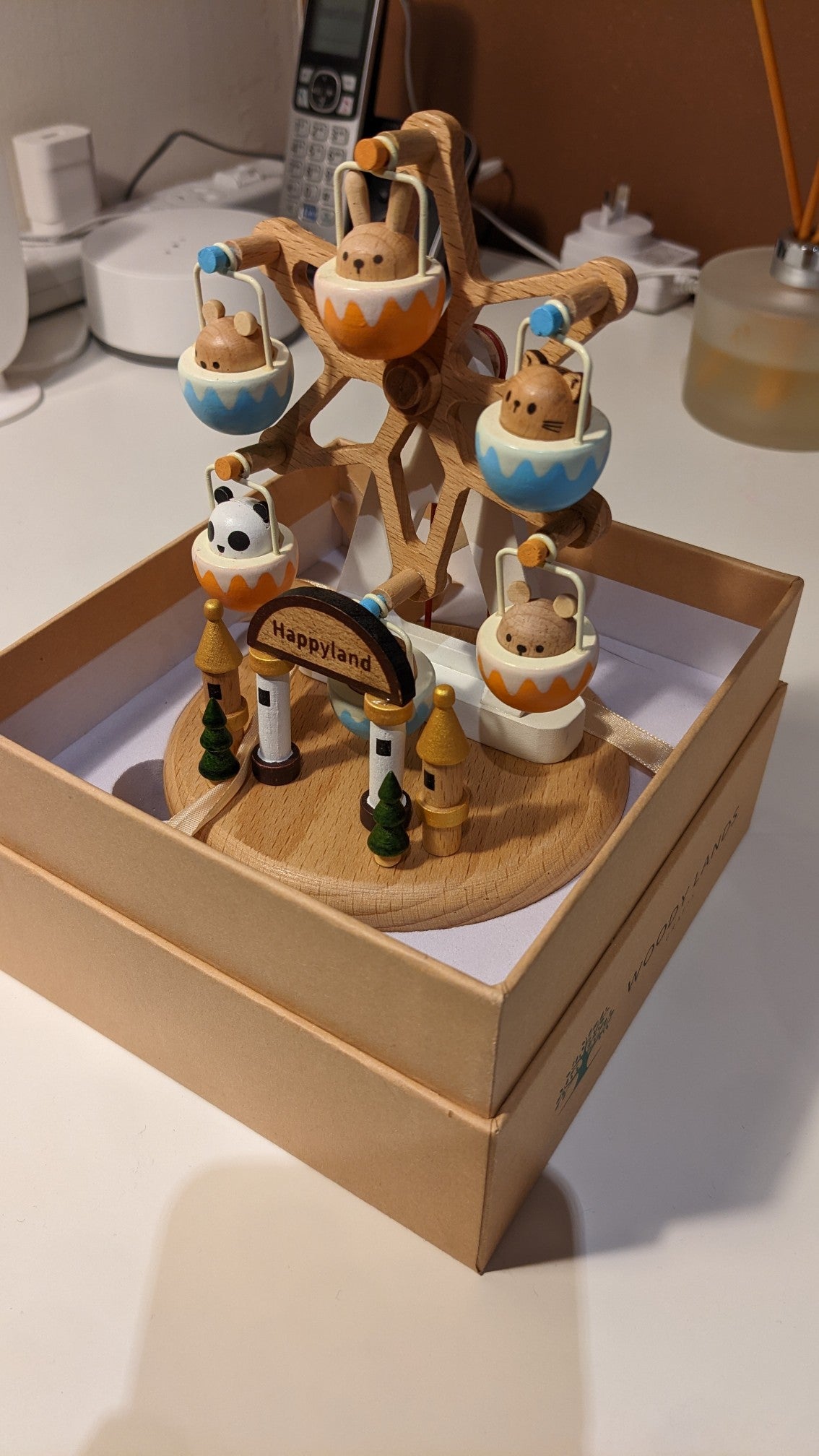 Wooden Music Box - Kitty cat & friends Ferris wheel - Love Story Tune