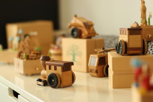 Wooden trains & Vehicles Music Boxes