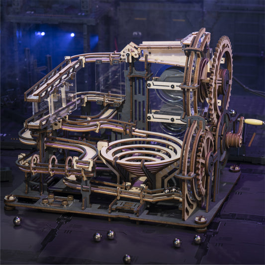 DIY Robotime Murmelbahn – Nachtstadt