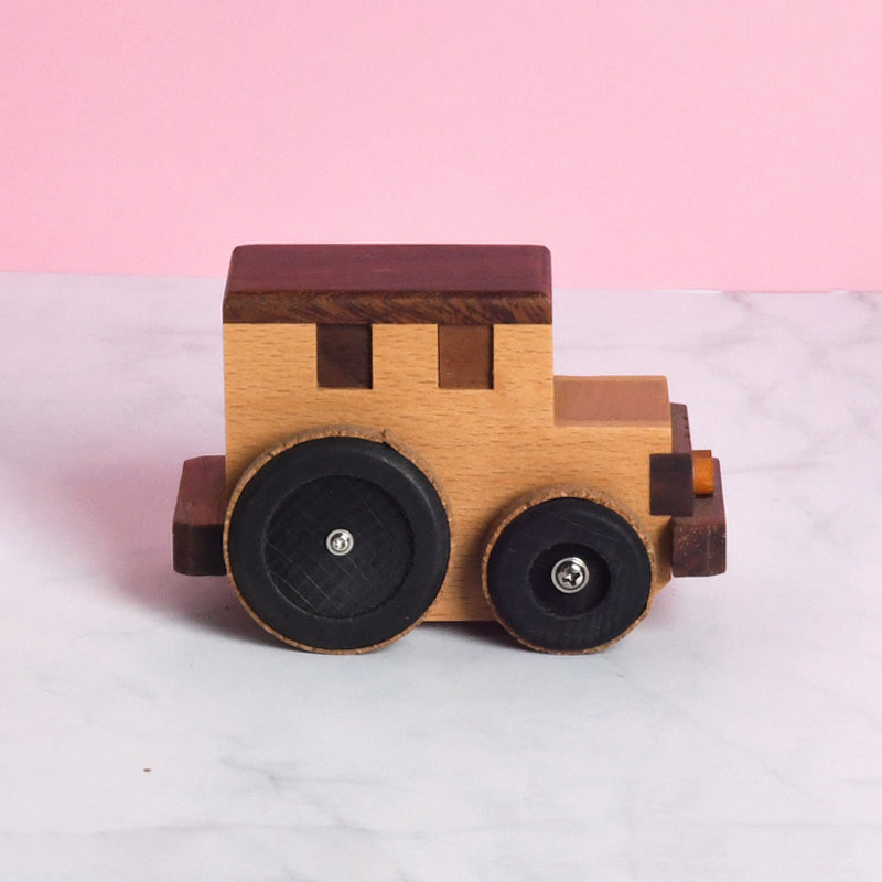Woodylands Wind-up Toy Cars - Classic Car Music Box - Memory tune - Woodylands Vehicles