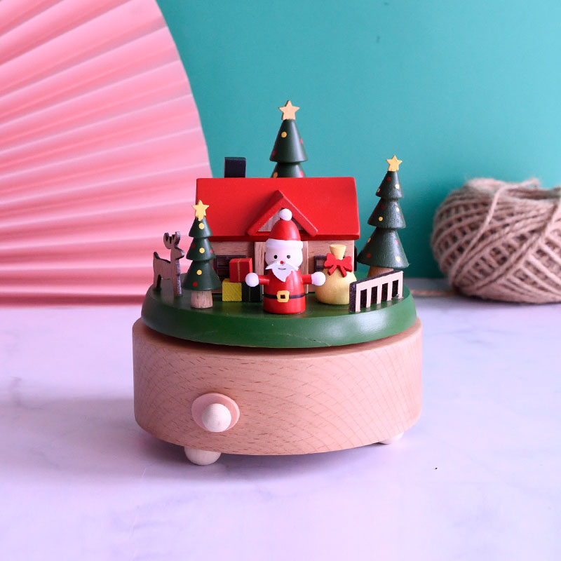 Музыкальная шкатулка Woodylands - Рождественская хижина